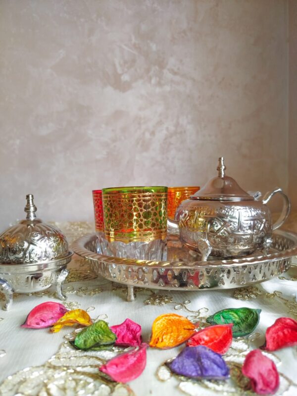 All-in-One Moroccan Tea Set: A Complete Tea Experience